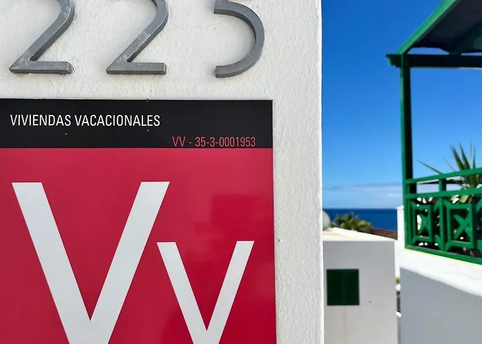 1 Bedroom With Fantastic Sea Views Apartamento *